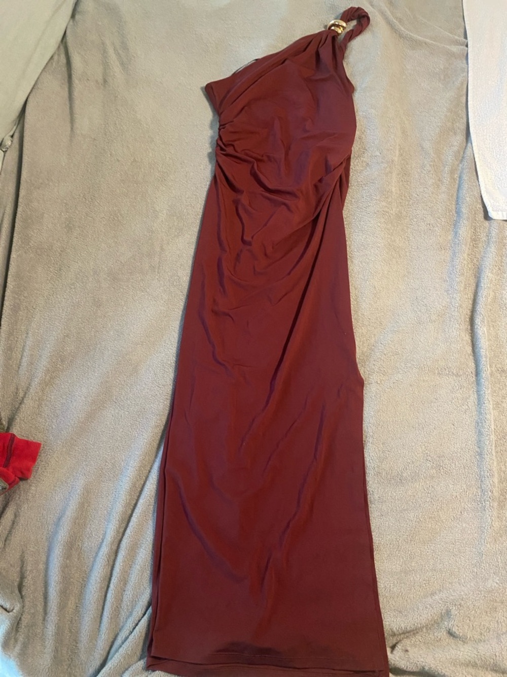 H&M One-Shoulder Maroon Evening Dress with Ring Accent